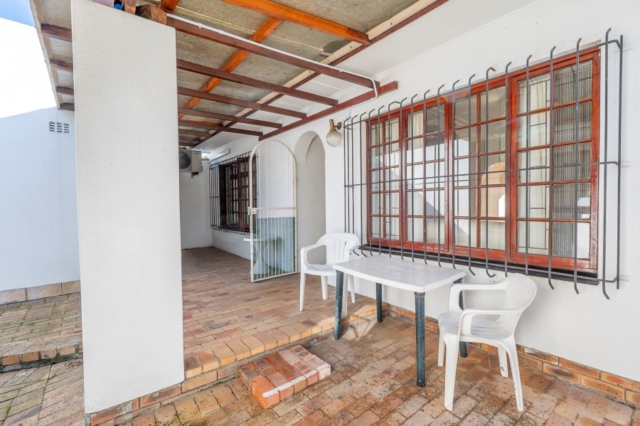 2 Bedroom Property for Sale in Vredekloof Western Cape